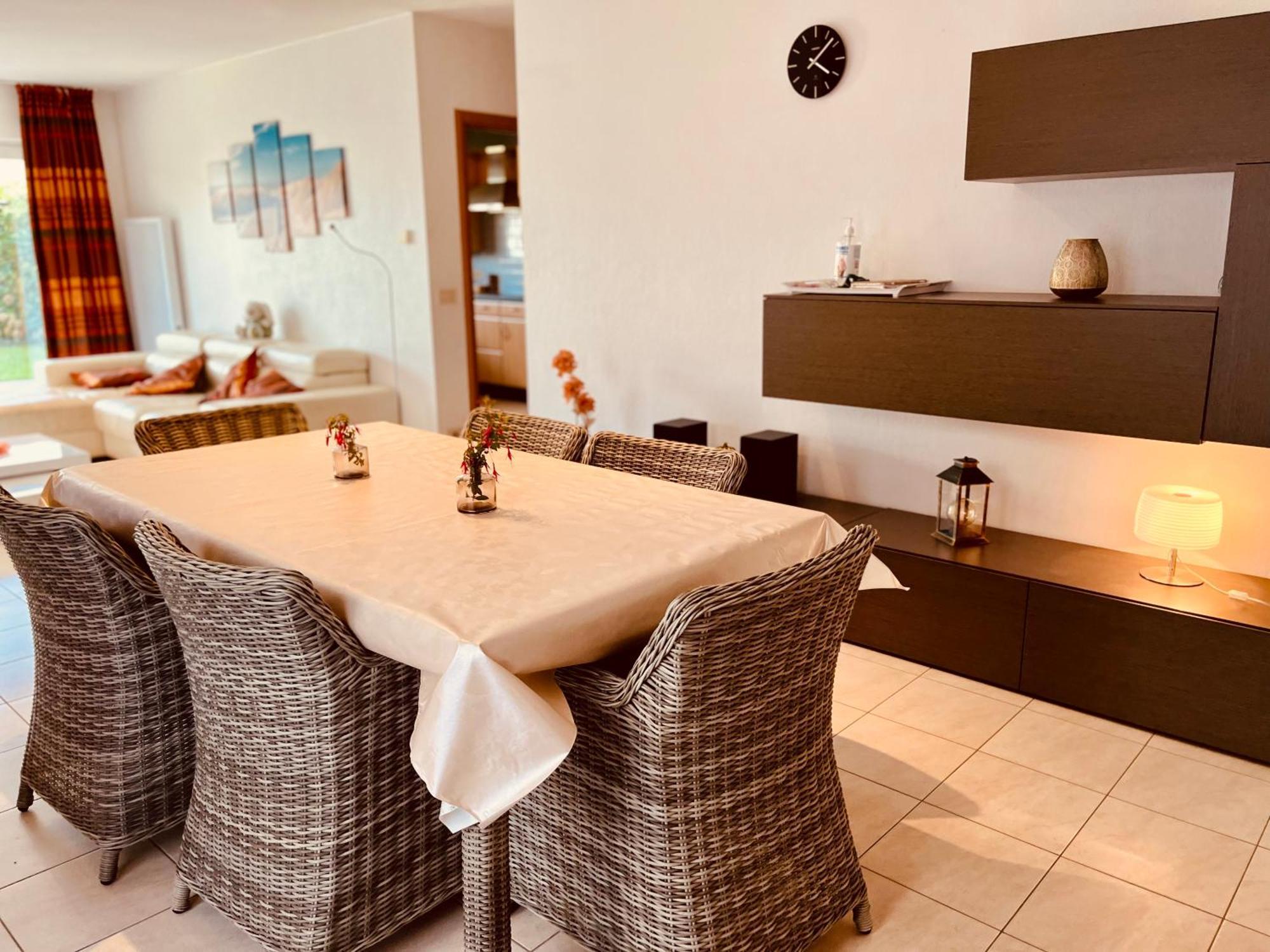 Ter Zwaanhoek Villa Oostende Bagian luar foto