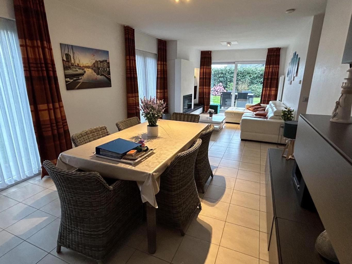 Ter Zwaanhoek Villa Oostende Bagian luar foto