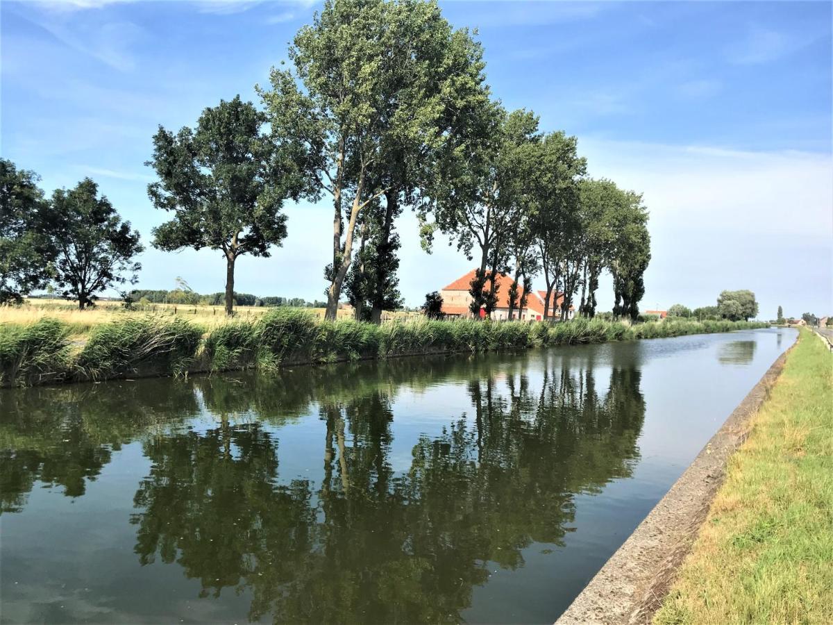 Ter Zwaanhoek Villa Oostende Bagian luar foto